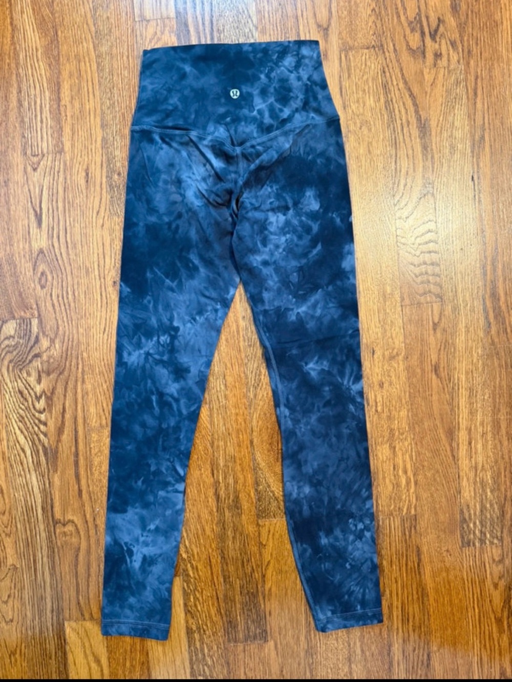 Lululemon Black & Gray Tie-Dye High-Rise
Leggings - Size 2